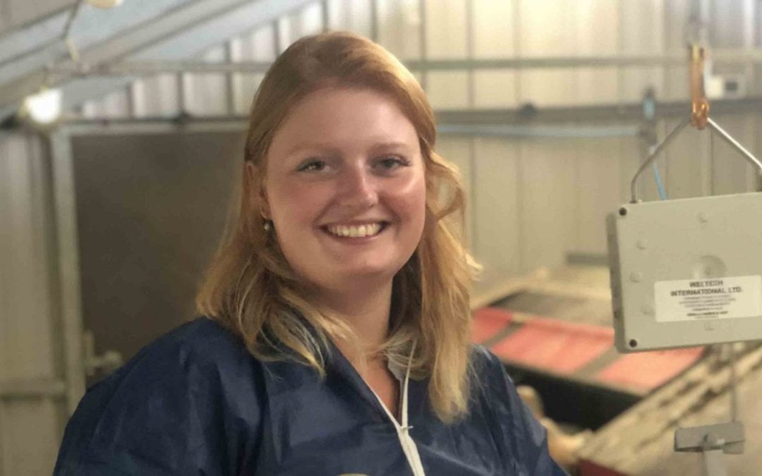 Harriet Smith wins 2020 Zoetis-NFU Poultry Trainee Award